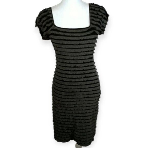 STUDIO M GRAY RUFFLE DRESS SZ. XS EUC - Picture 1 of 3